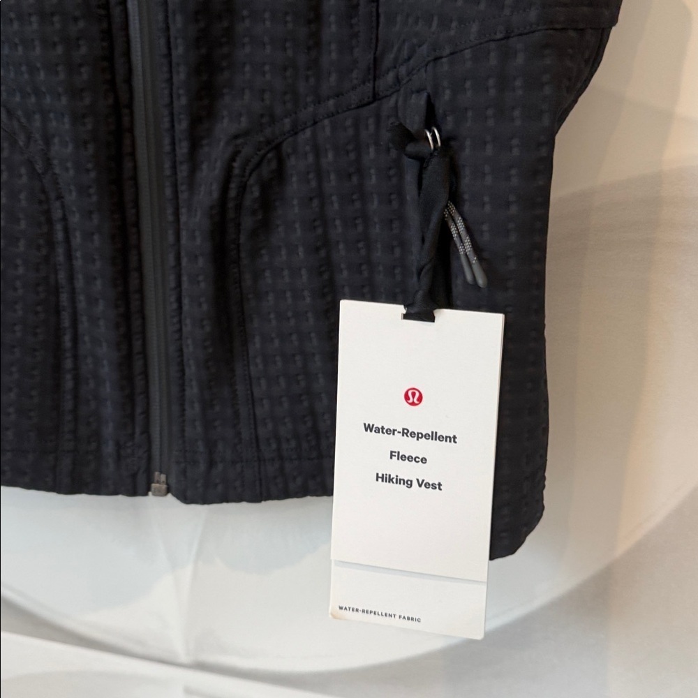 Lululemon Water-Repellent Fleece Hiking Vest! NWT - Picture 6 of 16